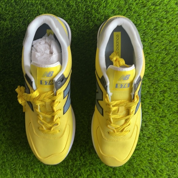 New Balance 574 Sneakers - Yellow & Black - Picture 2 of 4